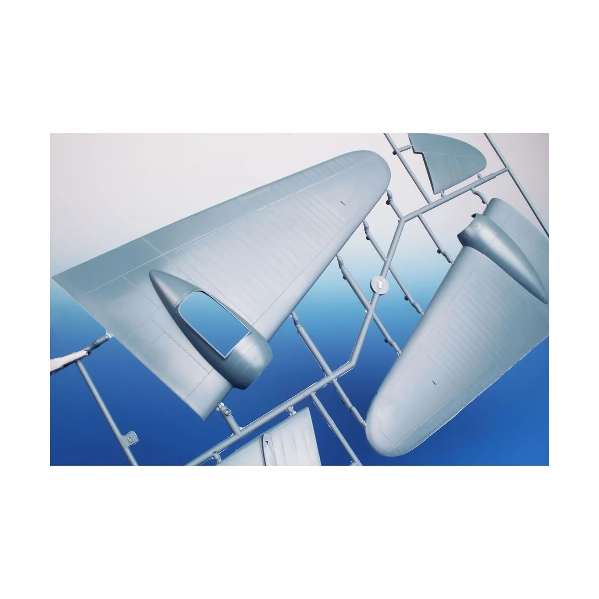 Fiat Br.20 Cicogna ‘Bomber over Two Continents’ - Special Hobby 100...