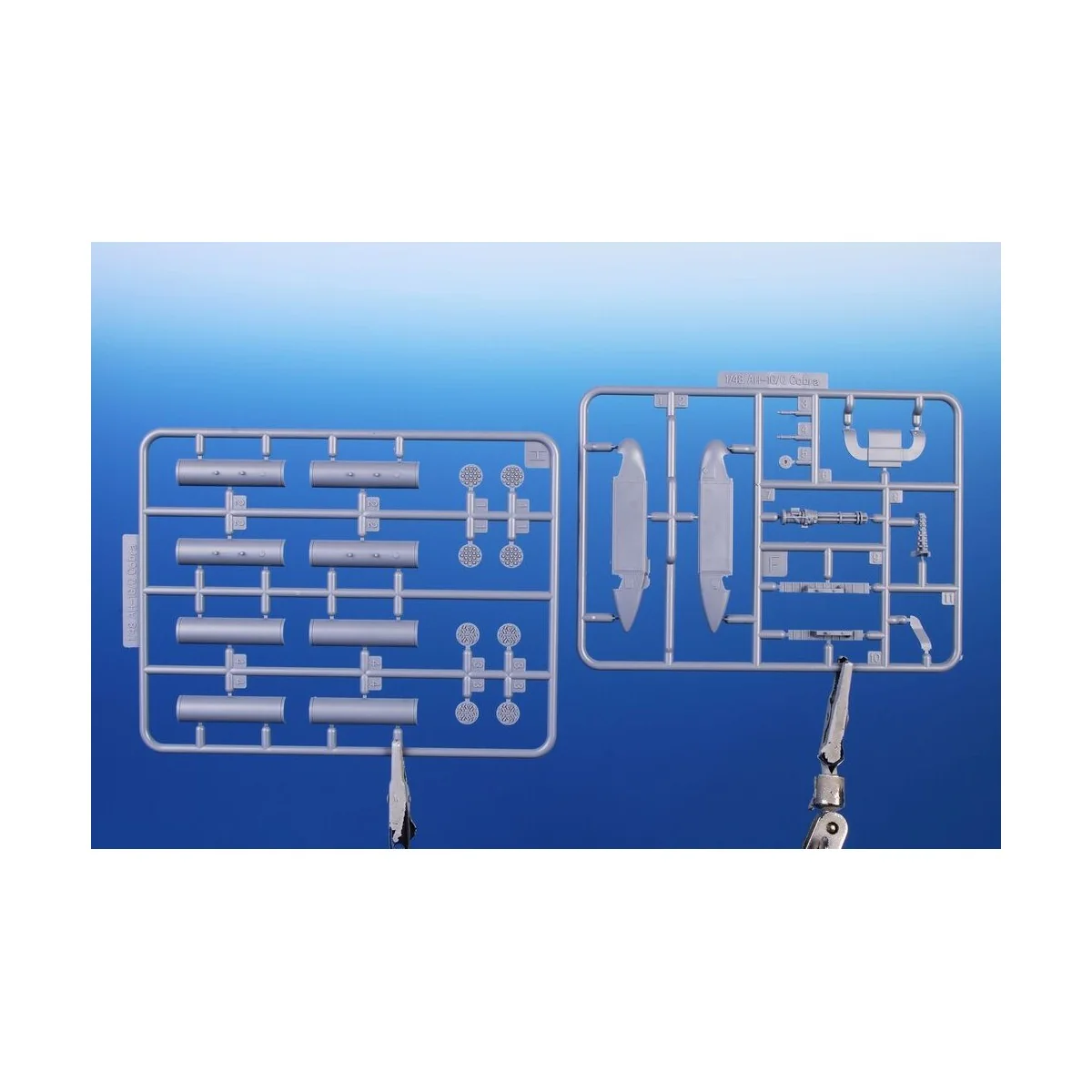 AH-1G Cobra ‘Marines/US Navy’ - Special Hobby 100-SH48235