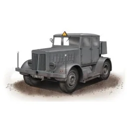 SS-100 Gigant Schwerer Radschlepper/HTra, 1/72 - Special Hobby 100-...