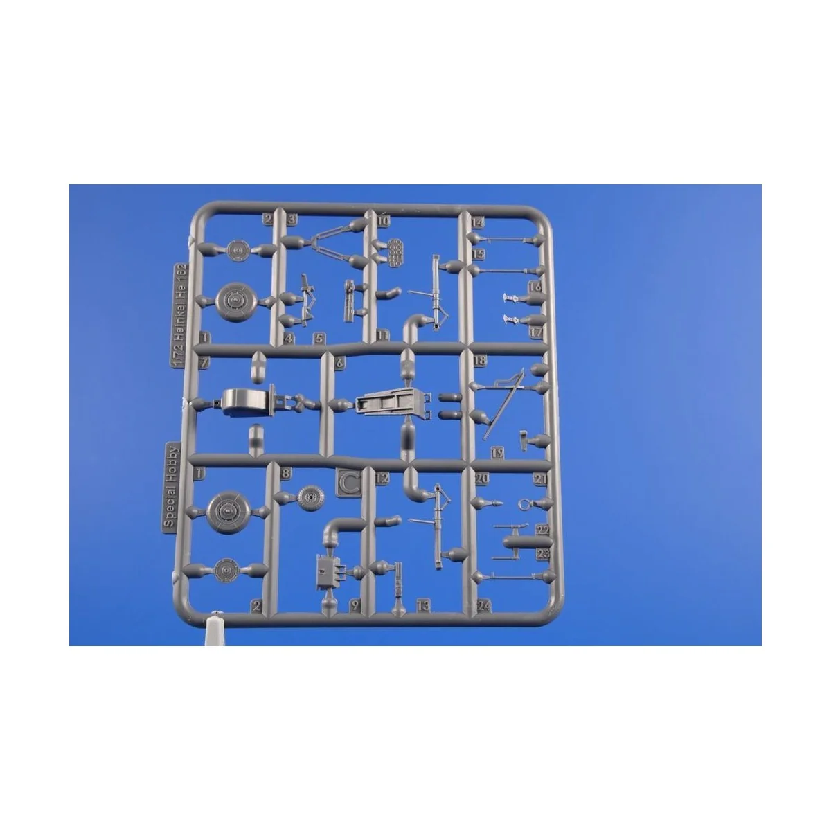 Heinkel He 162 Spatz - Special Hobby 100-SH72341