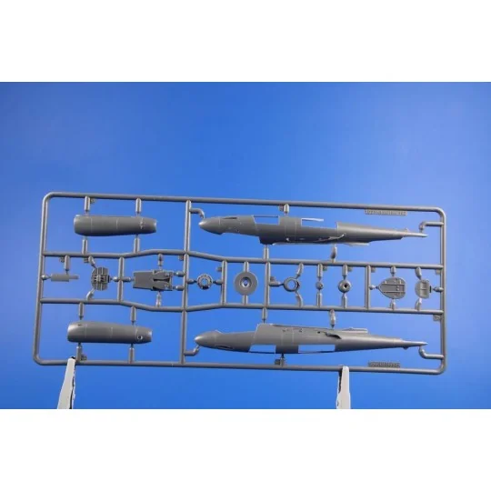 Heinkel He 162 Spatz, 1/72 - Special Hobby 100-SH72341 Heinkel He 162 Spatz, 1/72 - Special Hobby 100-SH72341