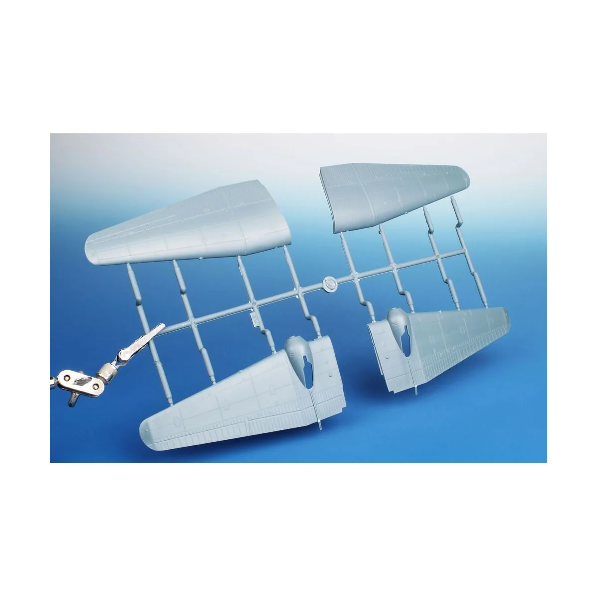 B-12A Bomber ‘Yellow Wings over America’, 1/72 - Special Hobby 100-...