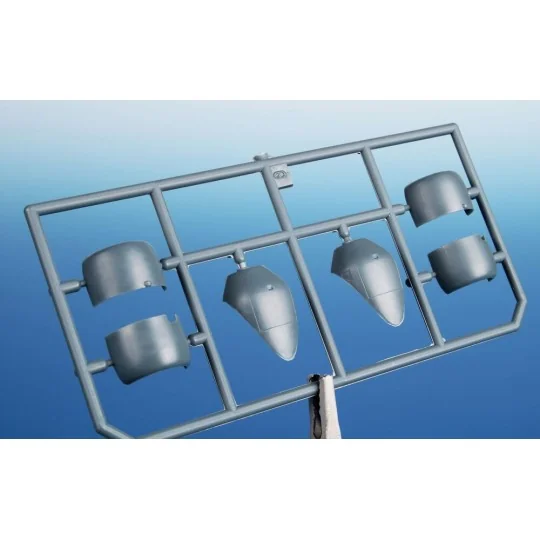 B-12A Bomber ‘Yellow Wings over America’, 1/72 - Special Hobby 100-...