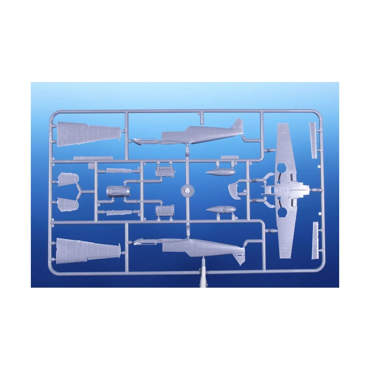 Messerschmitt Bf 109E-1 Lightly-Armed Emil, 1/72 - Special Hobby 10...