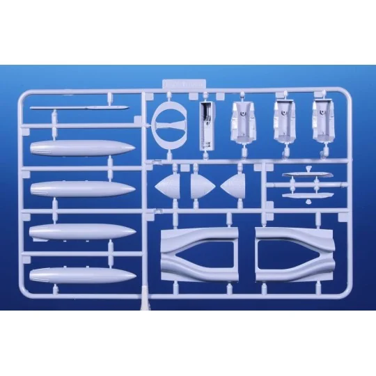 SAAB AJS-37 Viggen ‘Show Must Go On’ - Special Hobby 100-SH72497