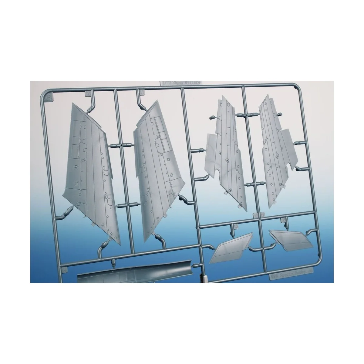 SMB-2 Super Mystere ‘The First French Supersonic’ - Special Hobby 1...