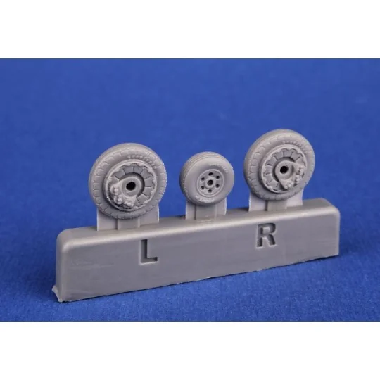 F9F Panther Wheels Set / for Trumpeter kits, 1/48 - CMK 129-4489