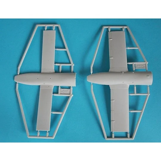 White Knight & SS1 - Amodel AMO72201