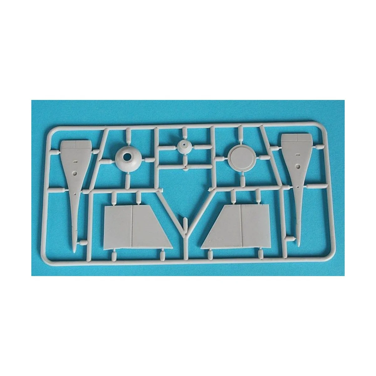 White Knight & SS1 - Amodel AMO72201