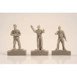 U-Boat U-IX-Crew in Command Section (3fi - CMK 129-F72253