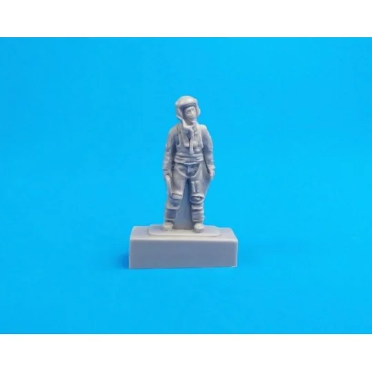 Two French Pilots and a Mechanic, 1/72 - CMK 129-F72308