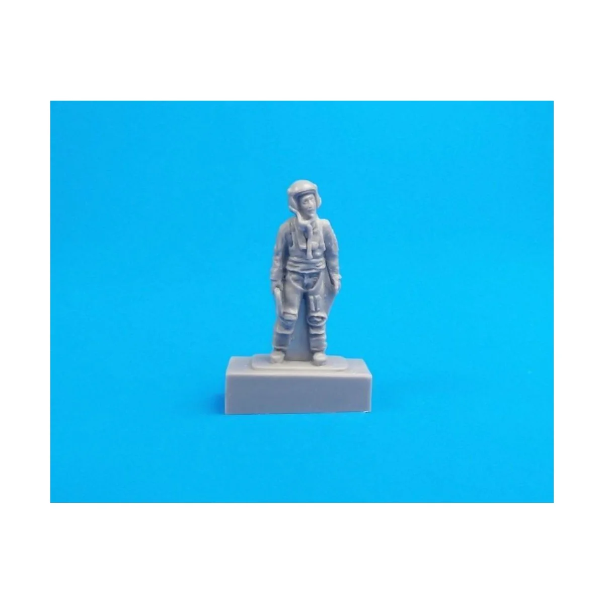 Two French Pilots and a Mechanic, 1/72 - CMK 129-F72308