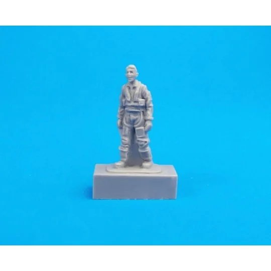 Two French Pilots and a Mechanic, 1/72 - CMK 129-F72308