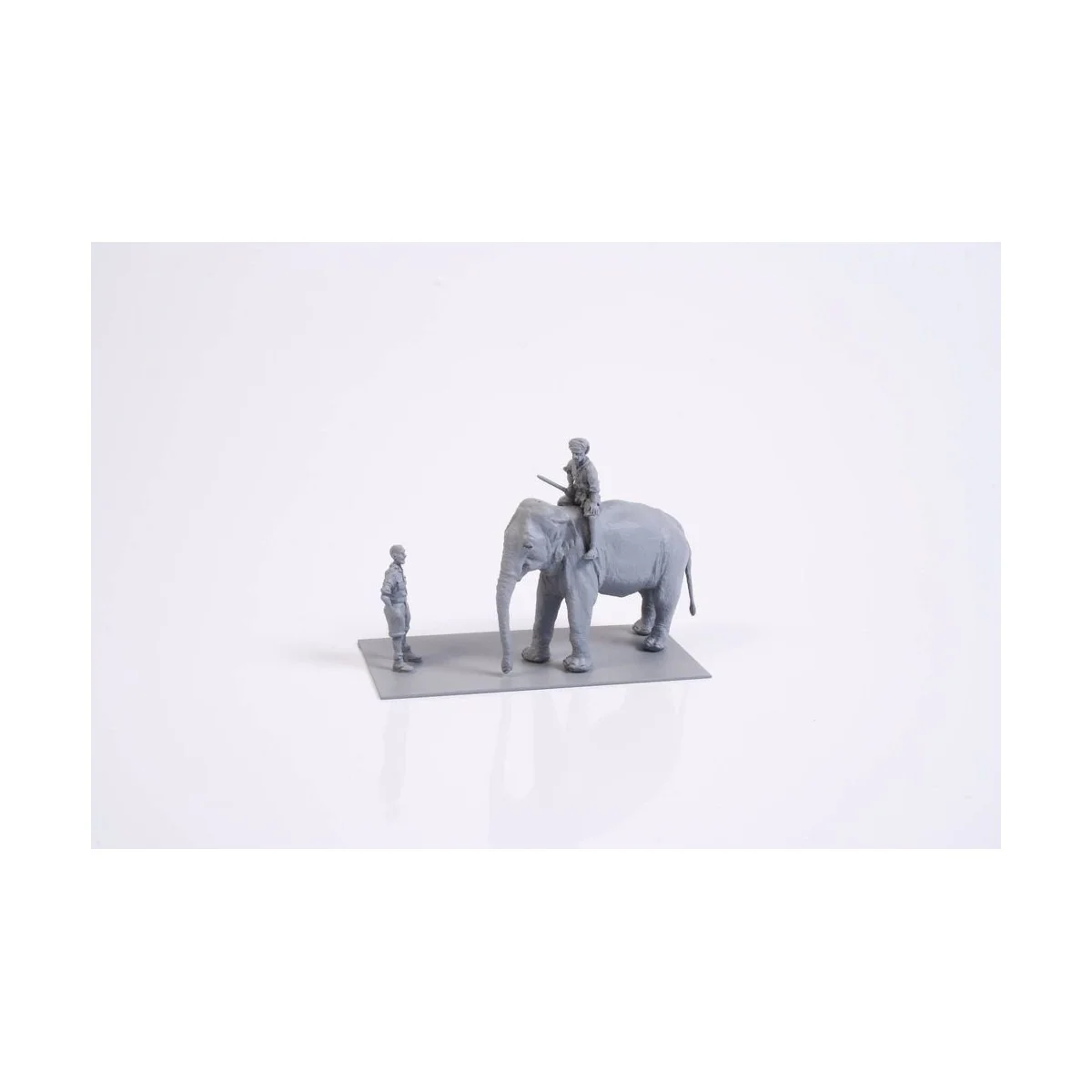 Mechanic of India WWII+Elephant with Mahout (2 fig.+elephant) - CMK...