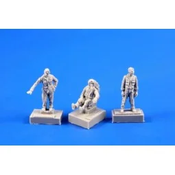 SMB-2 Fighter Pilot + Two Ground Crew (Israel Air Force) - CMK 129-...