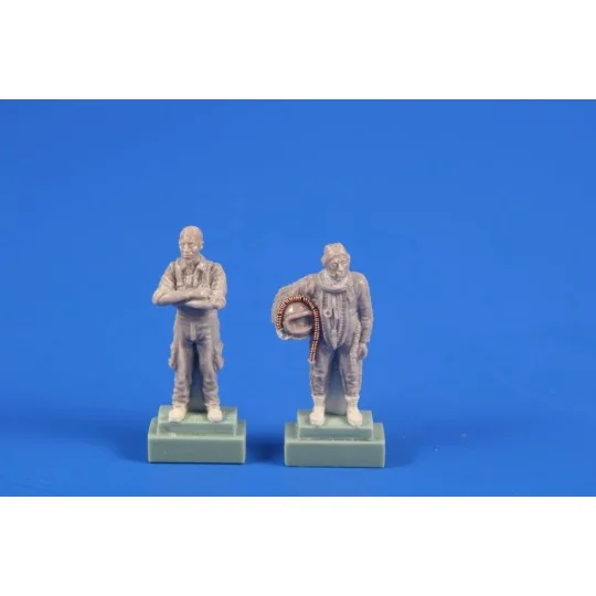 MiG-21 PF/PFM Pilot (in High Altitude Pressure Suit) and Ground Cre...