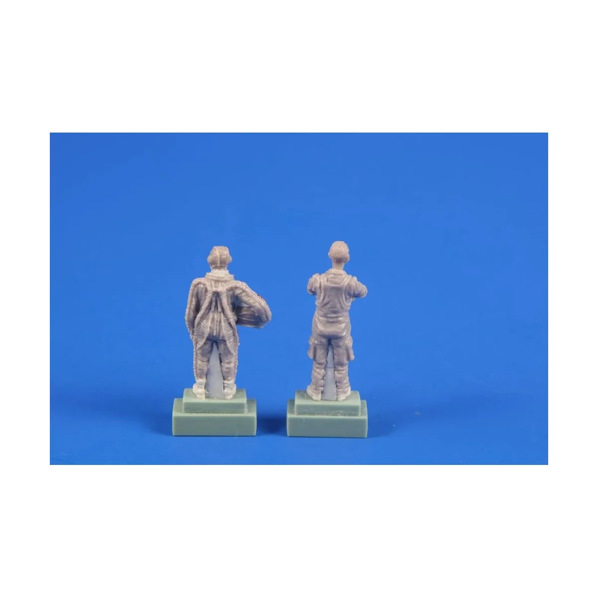 MiG-21 PF/PFM Pilot (in High Altitude Pressure Suit) and Ground Cre...