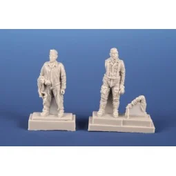 Bf 109E ace A. Galland and mechanic - CMK 129-F72369