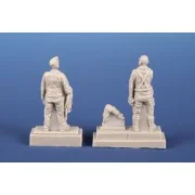 Bf 109E ace A. Galland and mechanic, 1/72 - CMK 129-F72369