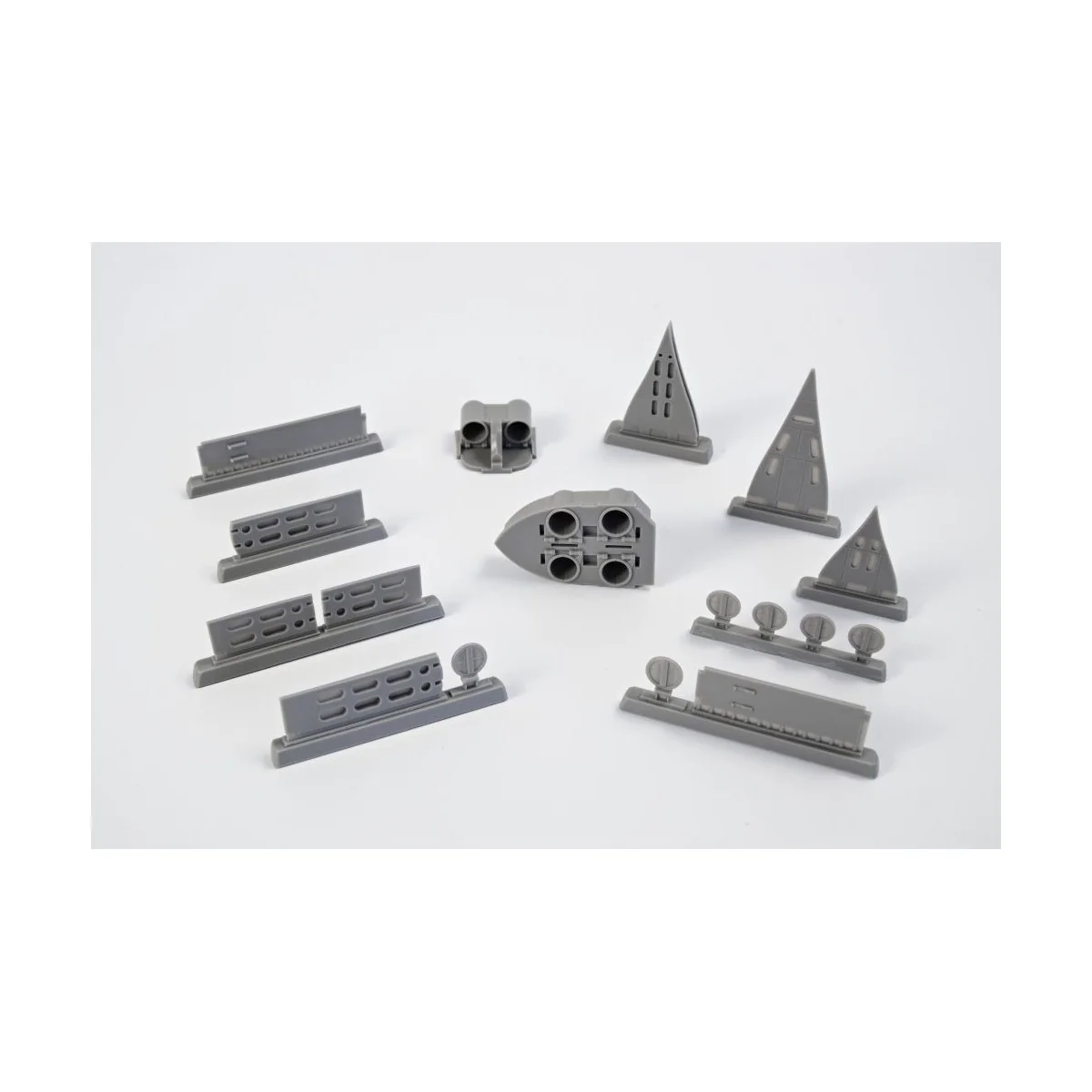 U-Boot IX Open Front&Rear Torpedo Muzzle Doors, 1/72 - CMK 129-N72010