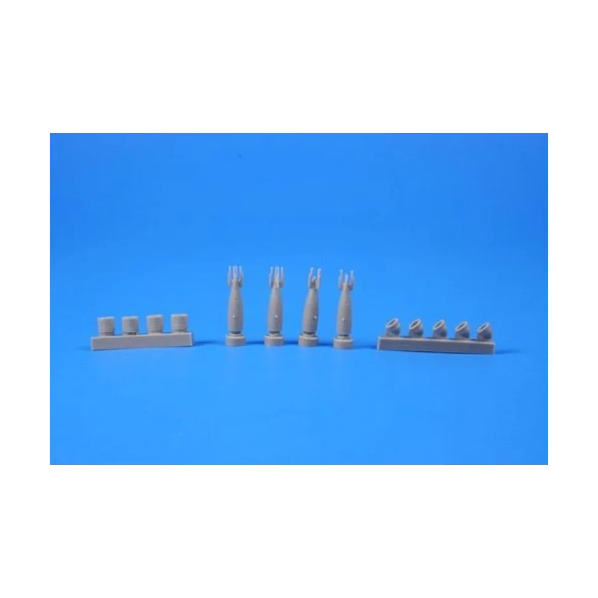 British G.P.250-Ib.bomb Mk.IV (4 pcs), 1/72 - CMK 129-7343 British G.P.250-Ib.bomb Mk.IV (4 pcs), 1/72 - CMK 129-7343