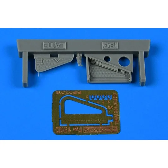 Fw 190D inspection panel - late, 1/72 - Aires 7379