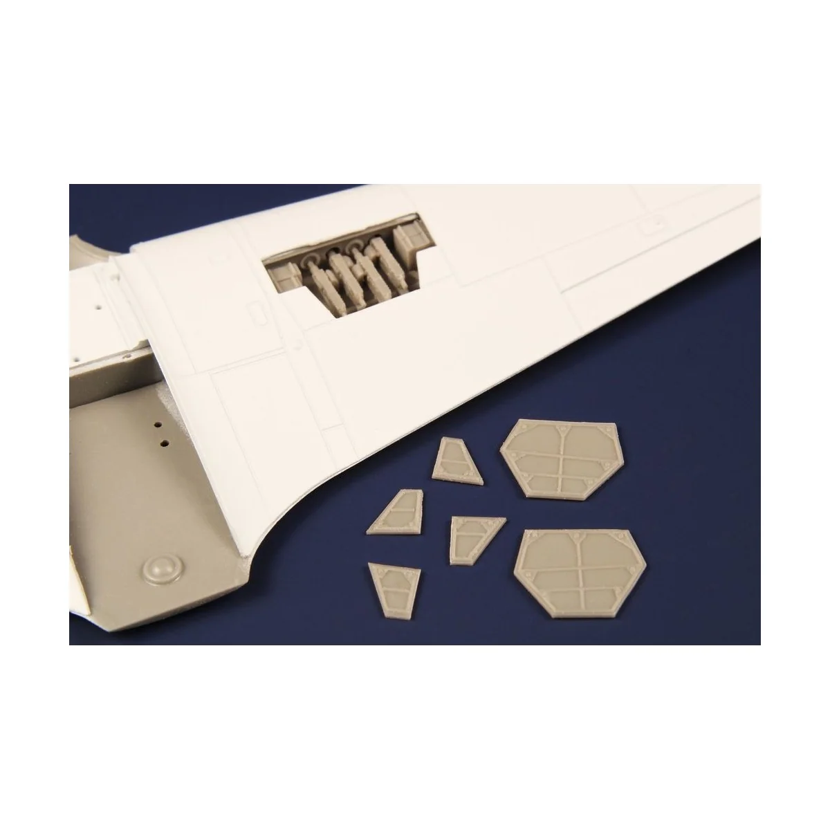 Hurricane Wing Armament (8 guns) - CMK 129-7451