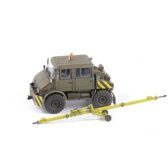 Unimog U406 DoKa Military Airport Tug + Towbar - CMK 129-8055