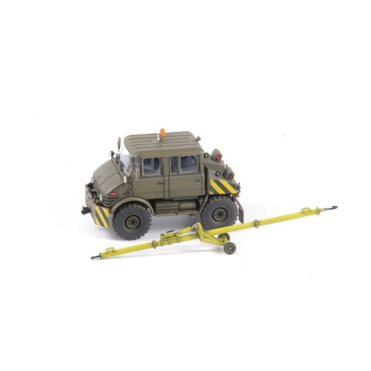 Unimog U406 DoKa Military Airport Tug + Towbar, 1/48 - CMK 129-8055