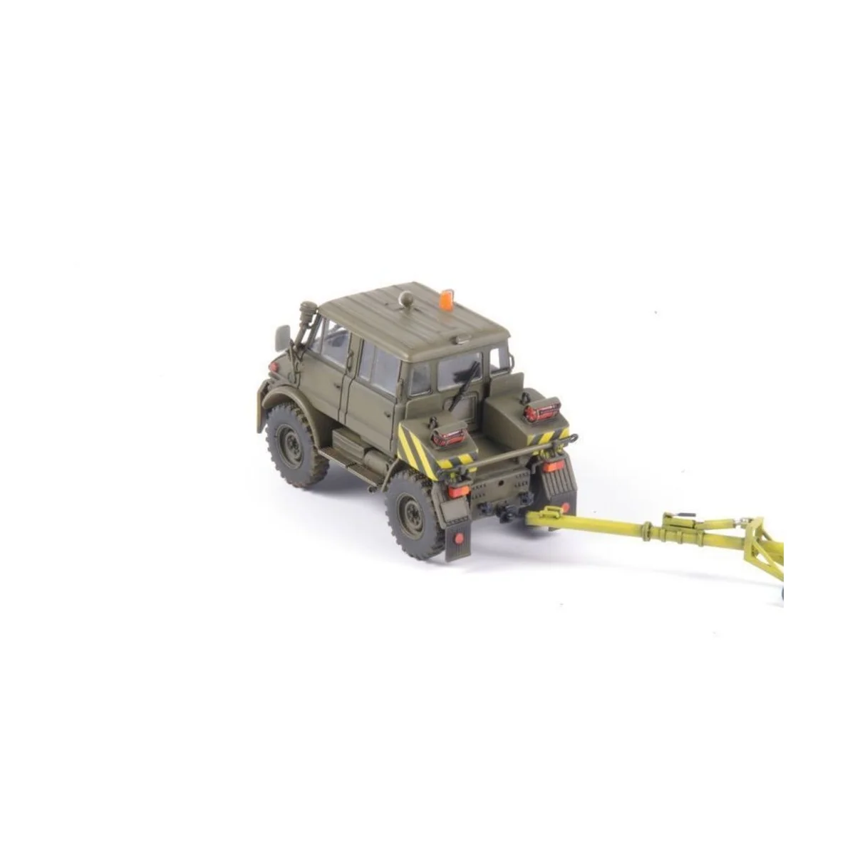 Unimog U406 DoKa Military Airport Tug + Towbar, 1/48 - CMK 129-8055