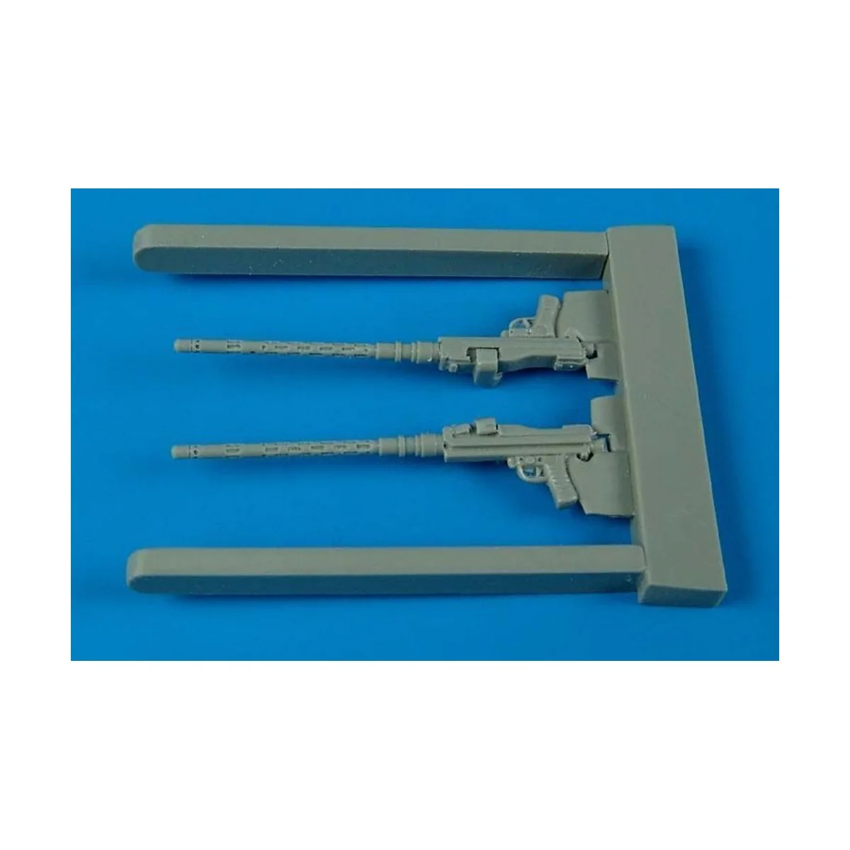 German 7, 92mm gun M.G. 81, 1/32 - Aires 2083 German 7, 92mm gun M.G. 81, 1/32 - Aires 2083