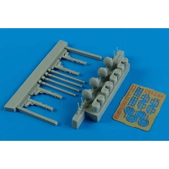 M.G. 15 German guns, 1/32 - Aires 2183