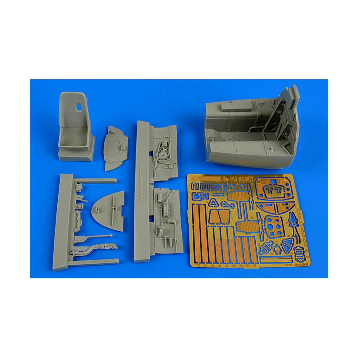 Me 163B Komet cockpit set for Meng, 1/32 - Aires 2198 Me 163B Komet cockpit set for Meng, 1/32 - Aires 2198