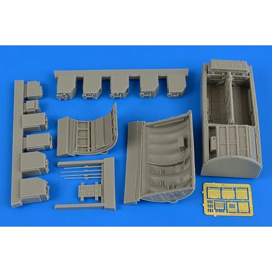 F-104G/S Starfighter electronics &ammuni -tion bay for Italeri, 1/3... F-104G/S Starfighter electronics &ammuni -tion bay for Italeri, 1/3...