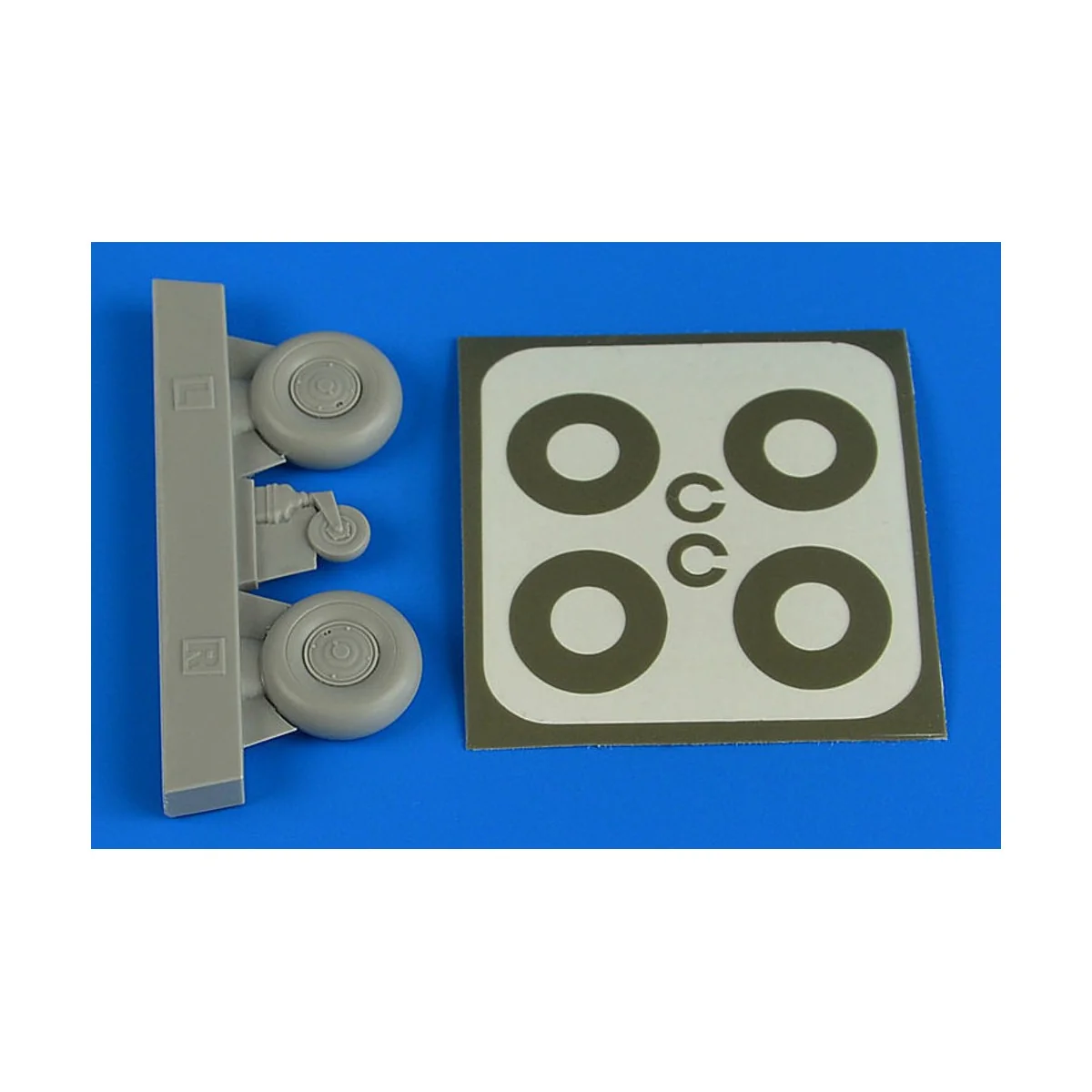 Bucker Bu 131 wheels& paint masks disc cover - Aires 2226 Bucker Bu 131 wheels& paint masks disc cover - Aires 2226