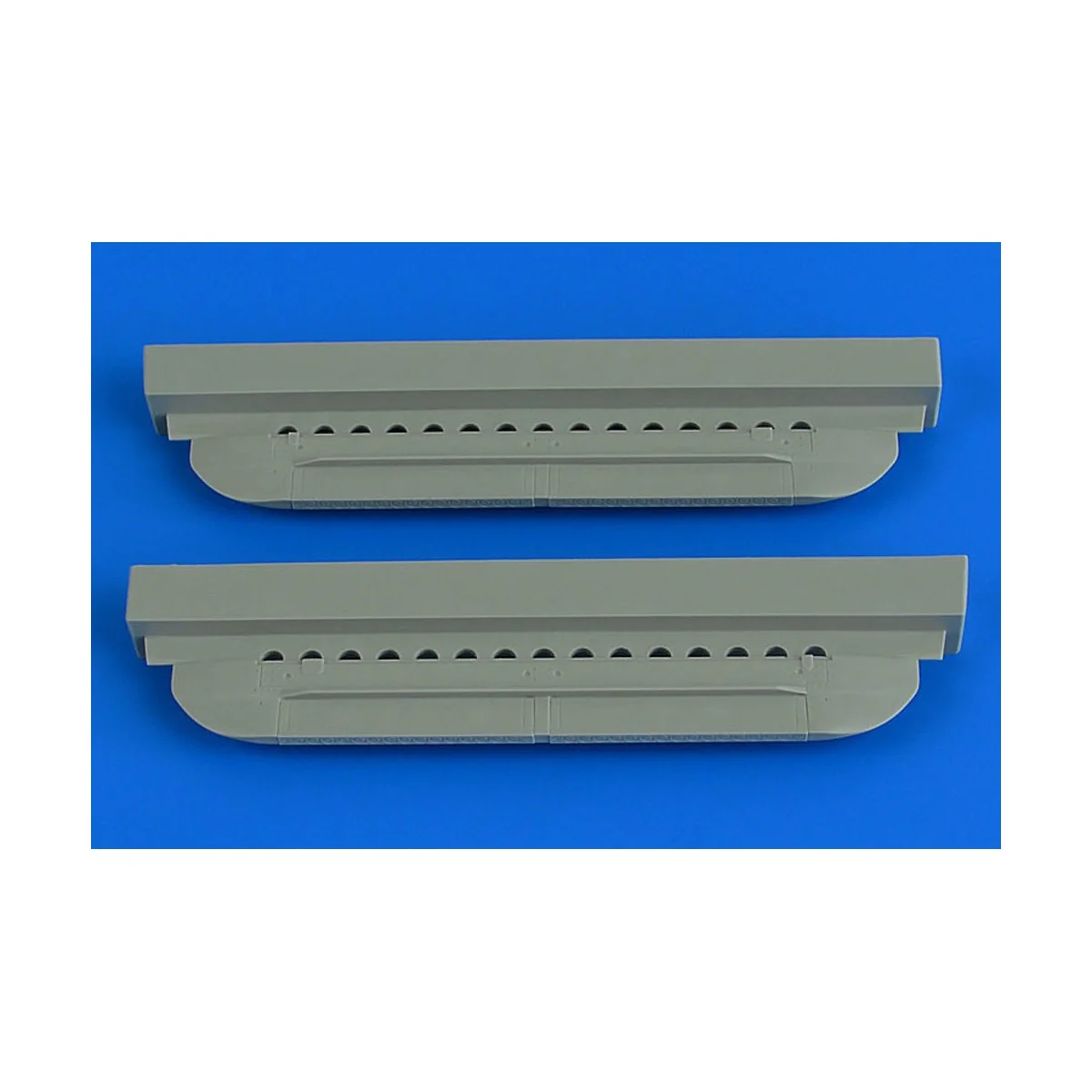 MiG-23MLD chaff/flare dispenser (loaded) f.Trumpeter, 1/32 - Aires ...