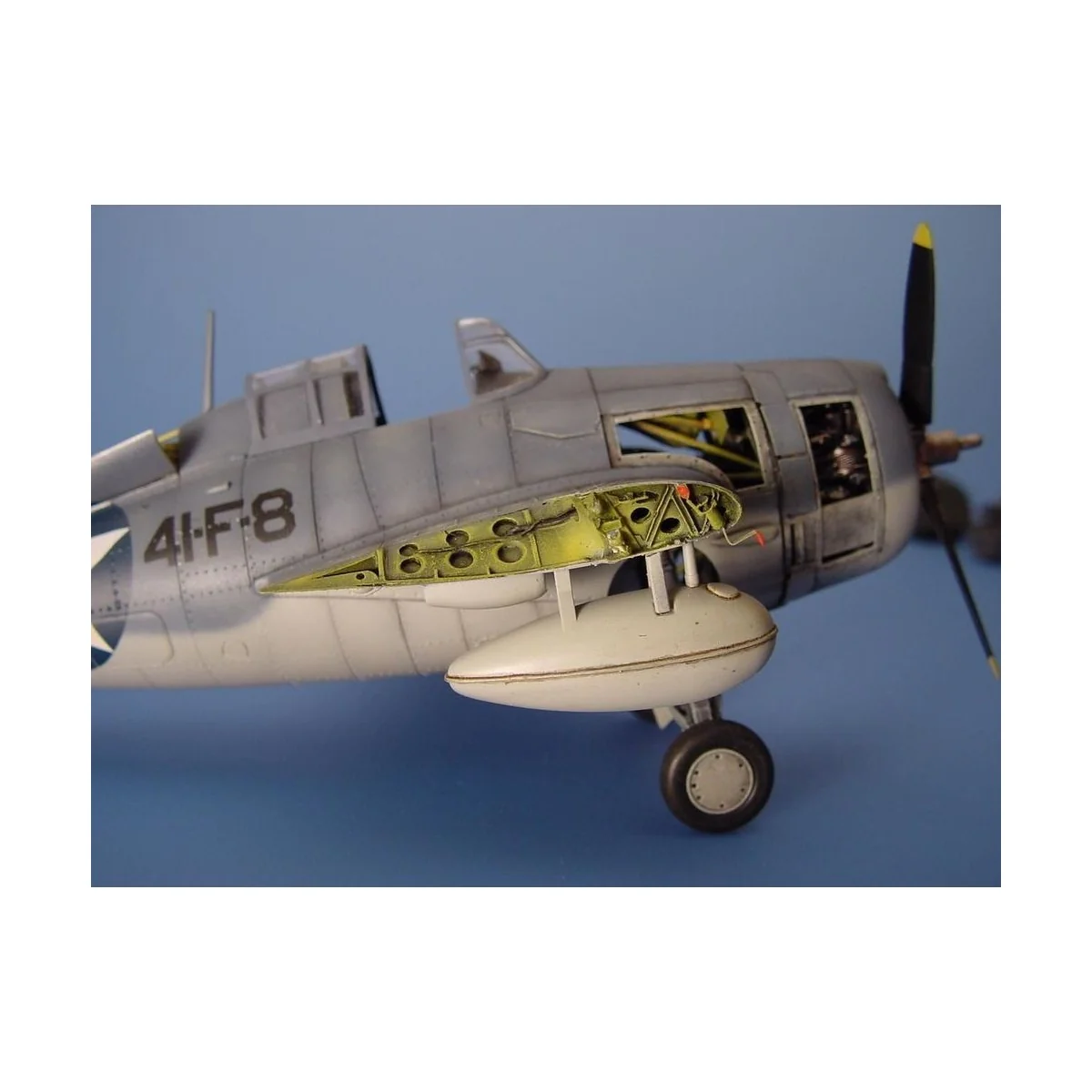 F4F-4 Wildcat Klappmechanismus für die Tragflächen - Aires 4053