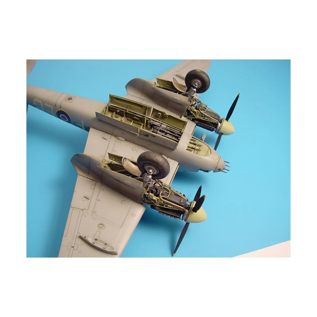 Mosquito FB Mk.VI Bombenschächte - Aires 4152