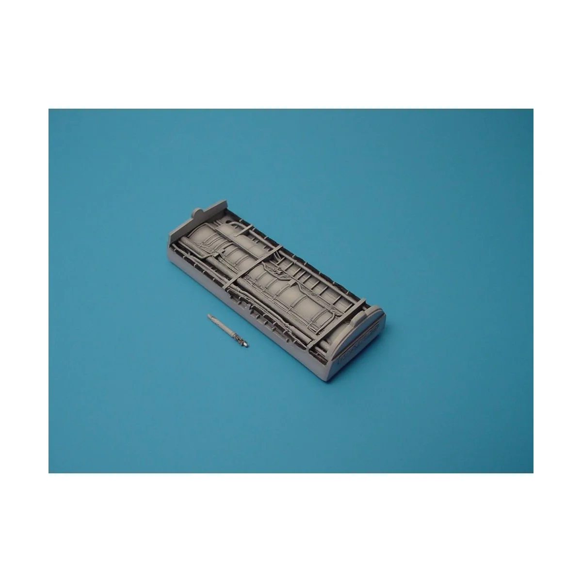 F-8 Engine Luftschacht bei angehobenem Flügel - Aires 4172