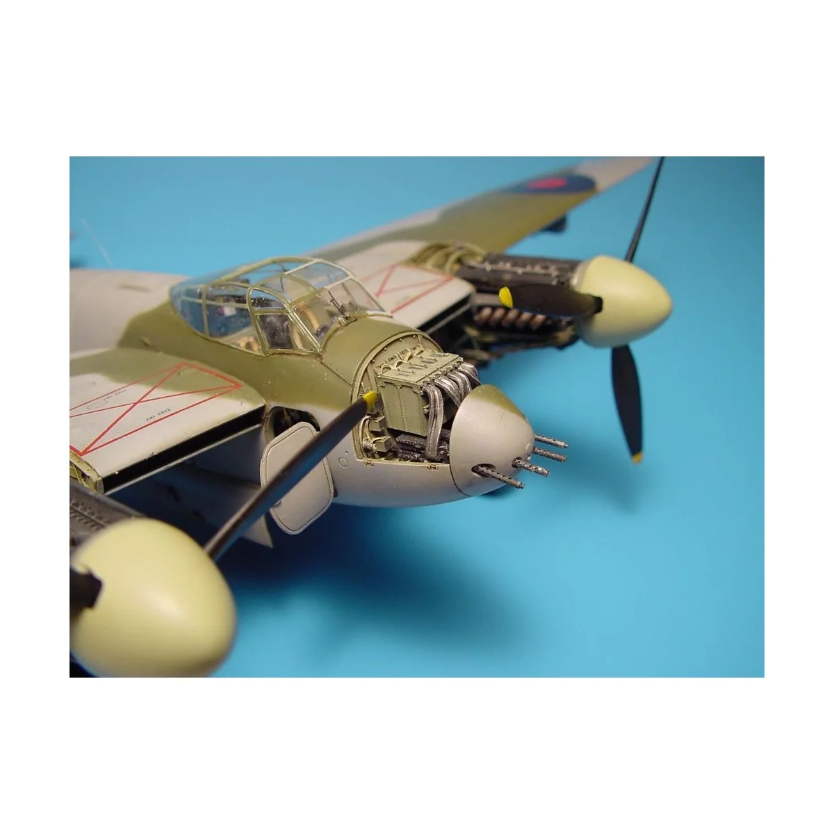 Mosquito FB Mk.VI Waffenschacht mit Bewaffnung - Aires 4177