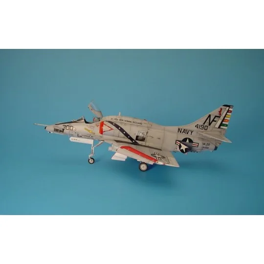 A-4E/F Skyhawk Cockpit Set, Fahrwerk schacht, Bremsklappen für Hase...