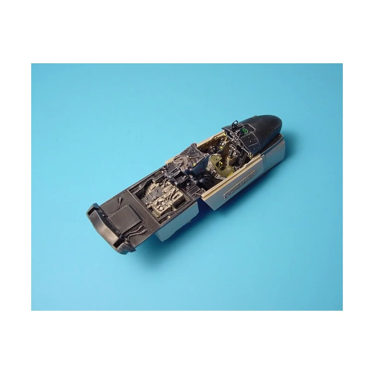 F/A-18A Hornet Cockpit Set, 1/48 - Aires 4230 F/A-18A Hornet Cockpit Set, 1/48 - Aires 4230