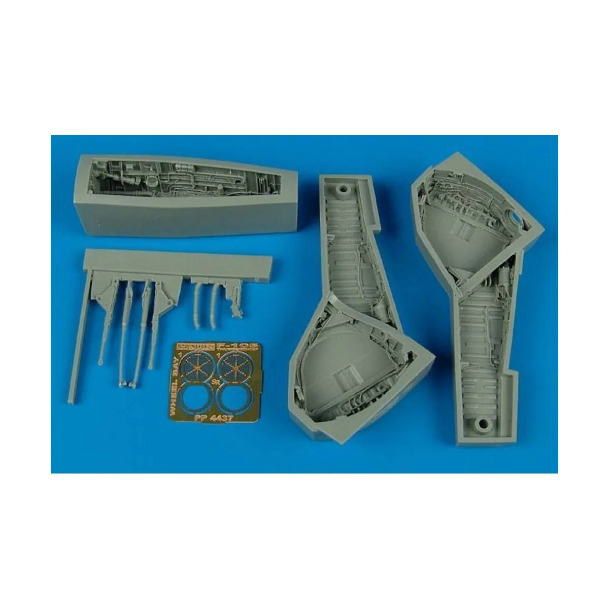 F-105 Thunderchief wheel bay - Aires 4437