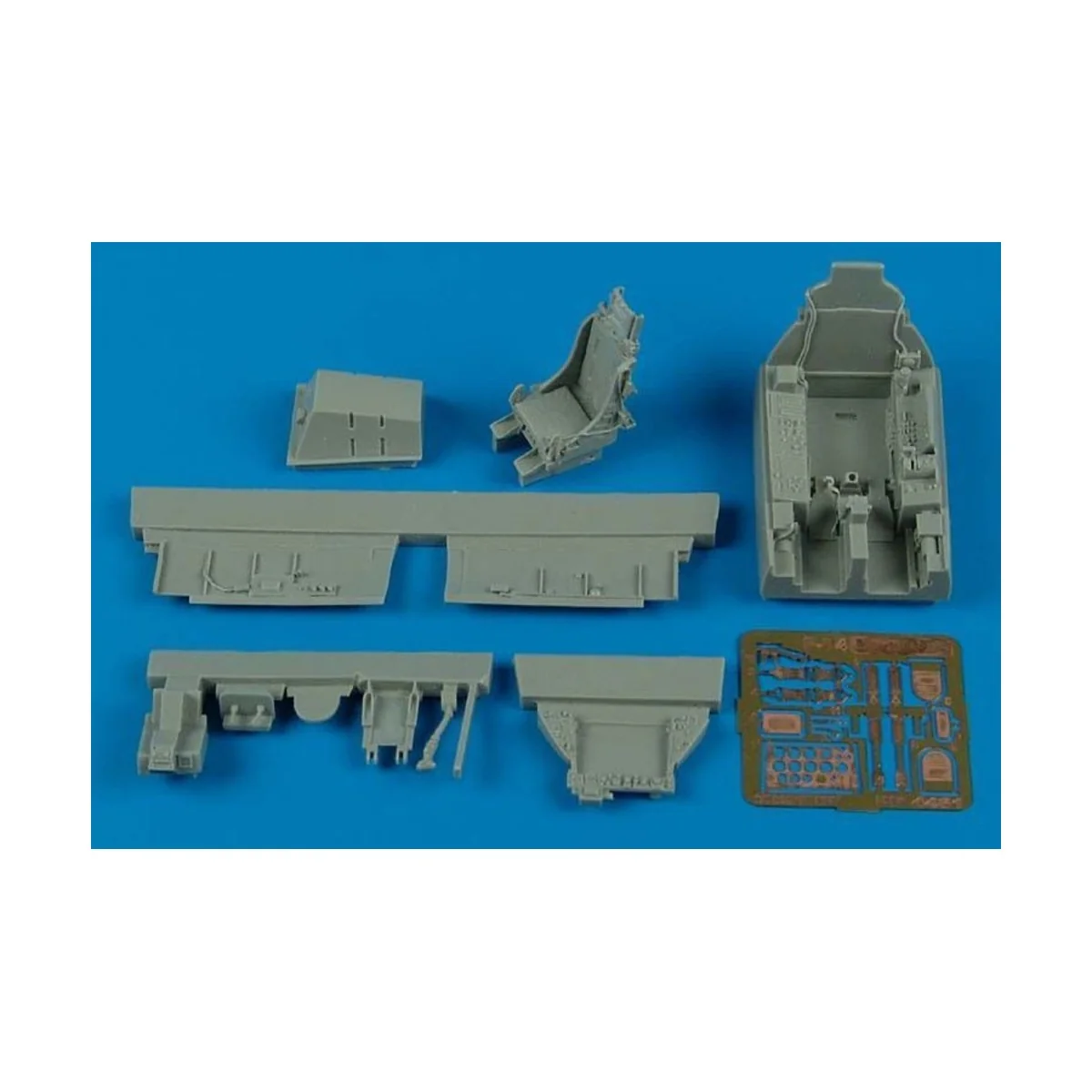 F-84F Thunderstreak cockpit set for KIN - Aires 4461