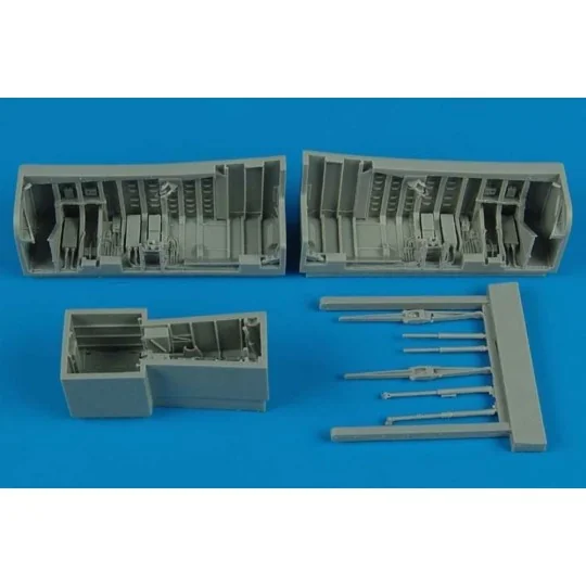 Panavia Tornado wheel bay (HOBBY BOSS) - Aires 4472