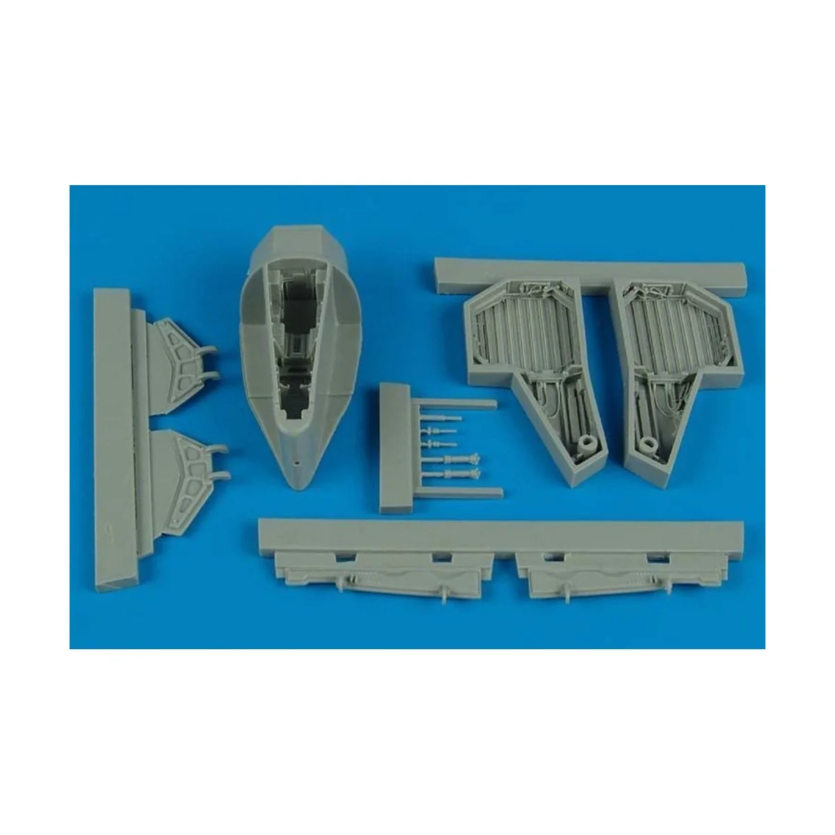 F-84F Thunderstreak wheel bay (KINETIC), 1/48 - Aires 4475 F-84F Thunderstreak wheel bay (KINETIC), 1/48 - Aires 4475