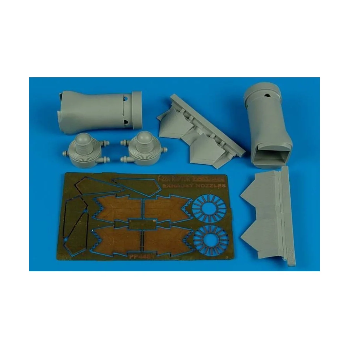 F/A-22 Raptor exhaust nozzles-closed HAS - Aires 4481