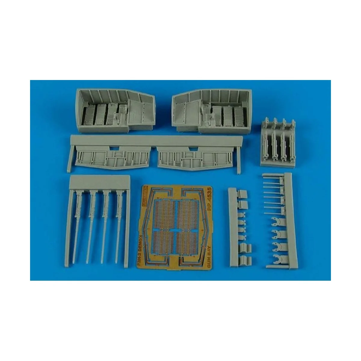 F3H-2 Demon gun bay for Hobby Boss, 1/48 - Aires 4535 F3H-2 Demon gun bay for Hobby Boss, 1/48 - Aires 4535