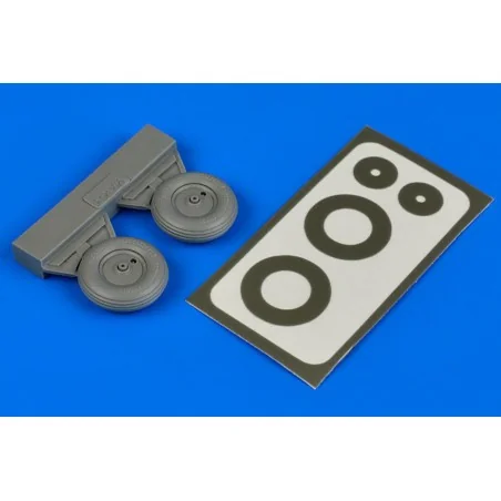 YAK-1 wheels & paint masks for AM/Eduard, 1/48 - Aires 4601