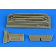 Su17M3/M4 Fitter K fully louded chaff/ flare dispensers f.HobbyBoss...